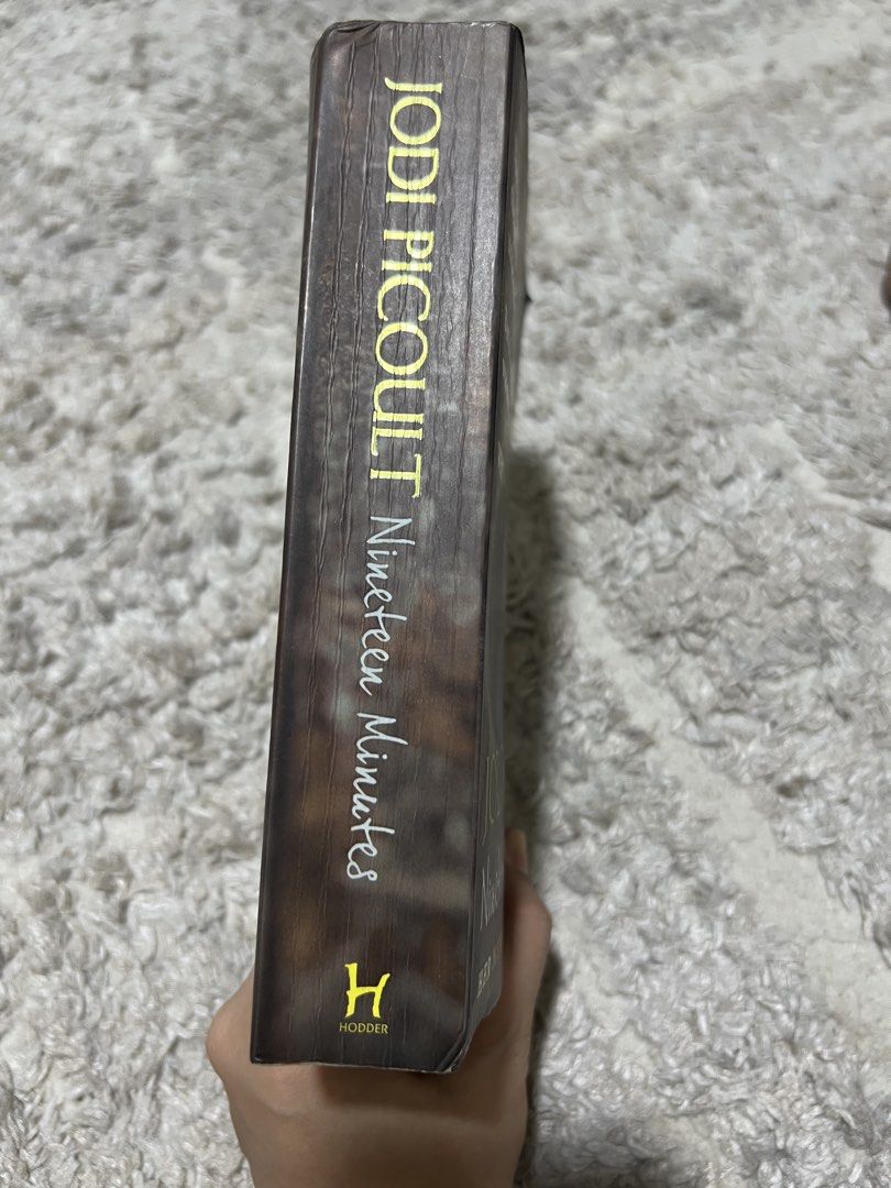 Nineteen Minutes by Jodi Picoult (Category: Storybooks) located in Pasig City. Submitted by patting18 (Listing ID 1442116445, Image 3). Description: No markings or highlights. Edge of the pages have turned yellow but 90% of the page is still ok. Back cover has folds. See photos. MOP Gcash/BDO/BPI .