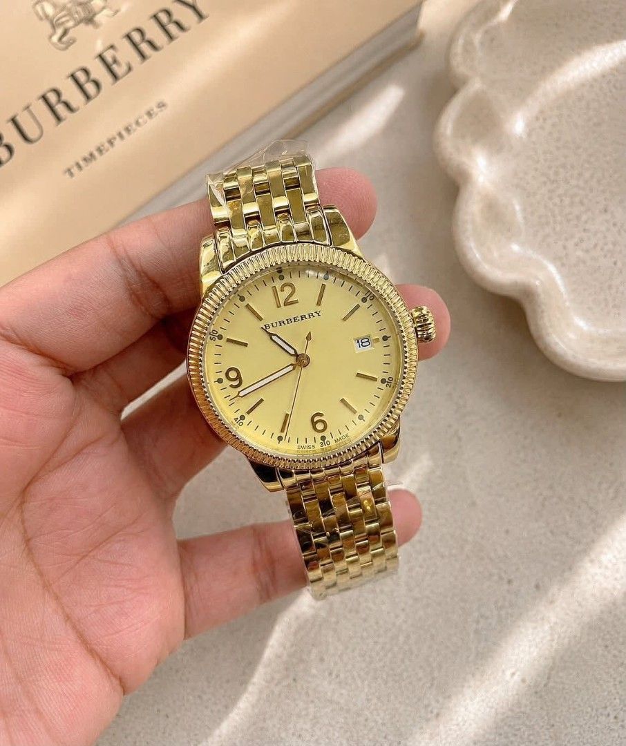 Original Burberry watch (Category: Luxury Watches) located in Bulacan. Submitted by yukionnana (Listing ID 1441975435, Image 1). Description: New Burberry 2026 model Japan 40mm ₱3,850 each +SF With box paperbag Battery Operated 🇺🇲US Bought ✅SAME AS ORIGINAL QUALITY‼️ ❌mall price : 12-15k ❌ ✨ Original quality ✨US Grade • Battery Operated ✨Pawnable in selected pawnshop Pm for orders and inquiry.. 100% legit Authentic / Direct Bodega Supplier / Fa