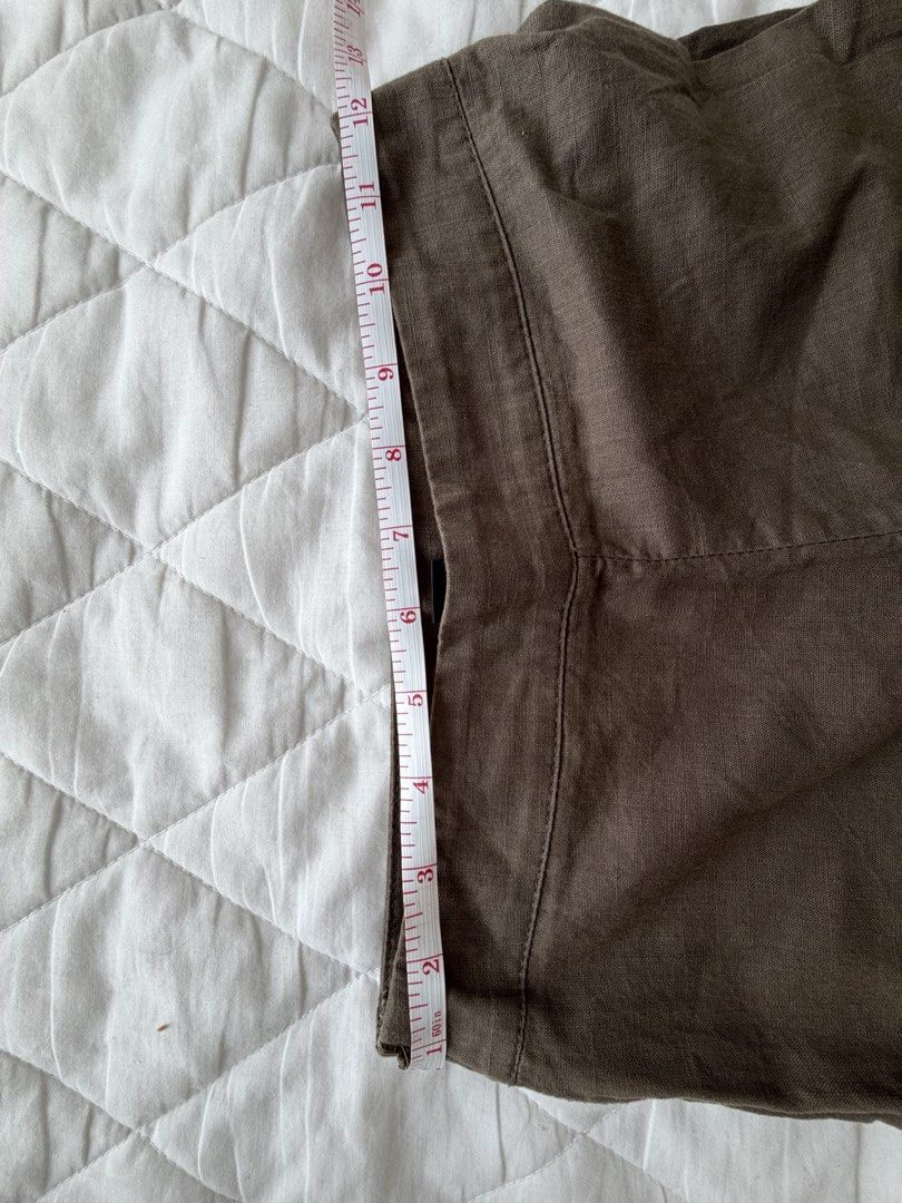 Pants (Category: Other Bottoms) located in Singapore. Submitted by ian_jade (Listing ID 1442028421, Image 3). Description: .