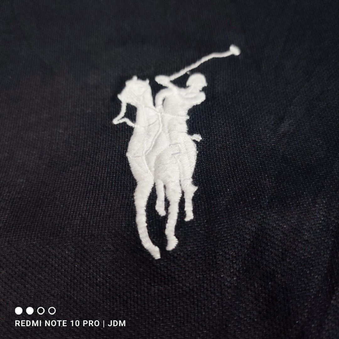 Polo Sport Shirt (Category: Tshirts & Polo Shirts ) located in Antipolo. Submitted by klashnikov (Listing ID 1442029282, Image 2). Description: Size:large Dimes:W23xL29 Condition:Very good Honest issue: signs of usage ColorRate: 9.5/10 Payment option:Bank transfer,gcash,cash 100php only Pwede videocall for legitimacy Pls. Check my sellers feedback (marketplace) for peace of mind in buying. Pls. Manage your expectations, these are thrifted clothes