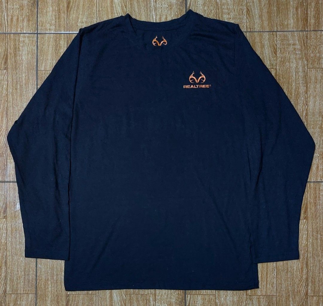 Realtree LS (Category: Activewear) located in Baguio. Submitted by wagwagan_001 (Listing ID 1442151769, Image 1). Description: excellent medium 21.5 x 29.