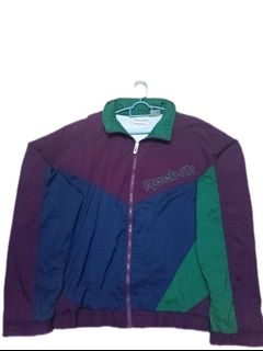 (Category: ) located in . Submitted by din_trift_store (Listing ID 1442129430, Image 1). Description: .