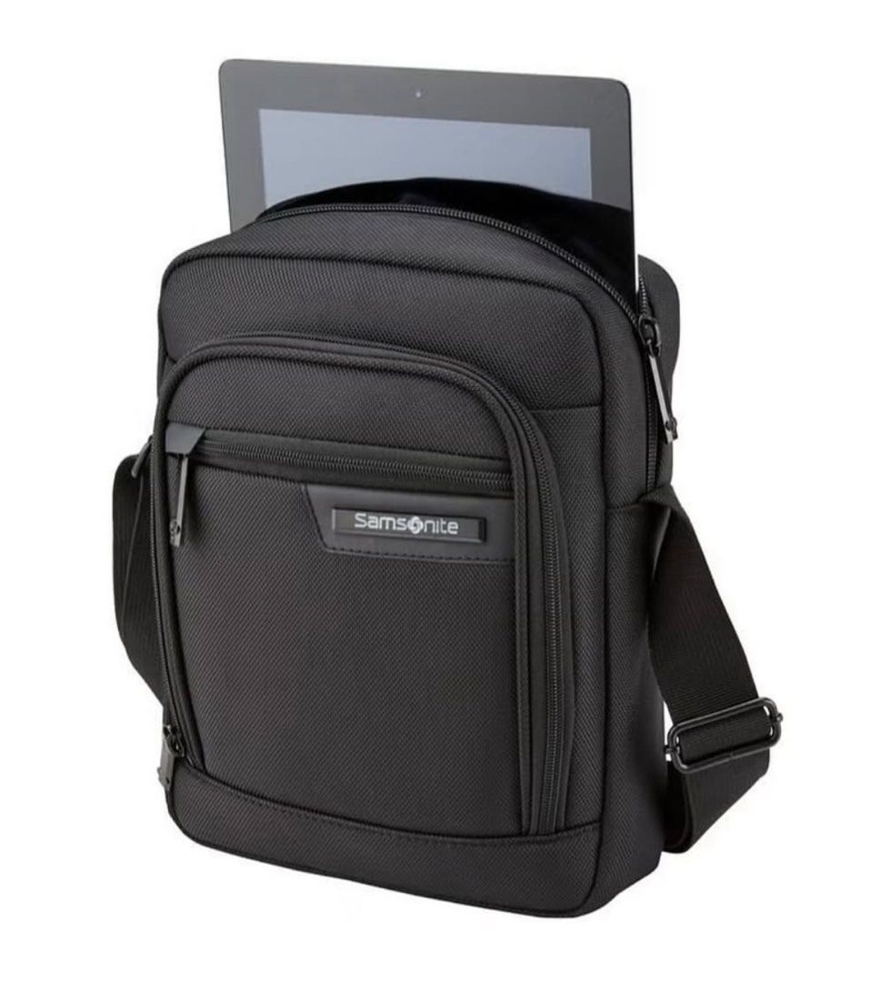 Samsonite crossbody bag mens (Category: Sling Bags) located in Muntinlupa City. Submitted by cuxion (Listing ID 1442108266, Image 3). Description: Brand new got the wrong size Mens .