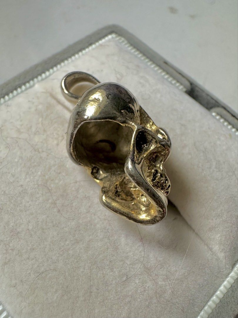 Skull Pendant with Red Stones (Category: Charms) located in Mandaluyong City. Submitted by chyckenwings (Listing ID 1441988094, Image 2). Description: SALE! As is where is. First to pay gets the item. No long reservations. Location is in Mandaluyong. Kindly note: Unless stated, items listed have not been tested and are sold as is where is. We source our products from a variety of auctions. While some items may look brand new, all are listed as pr