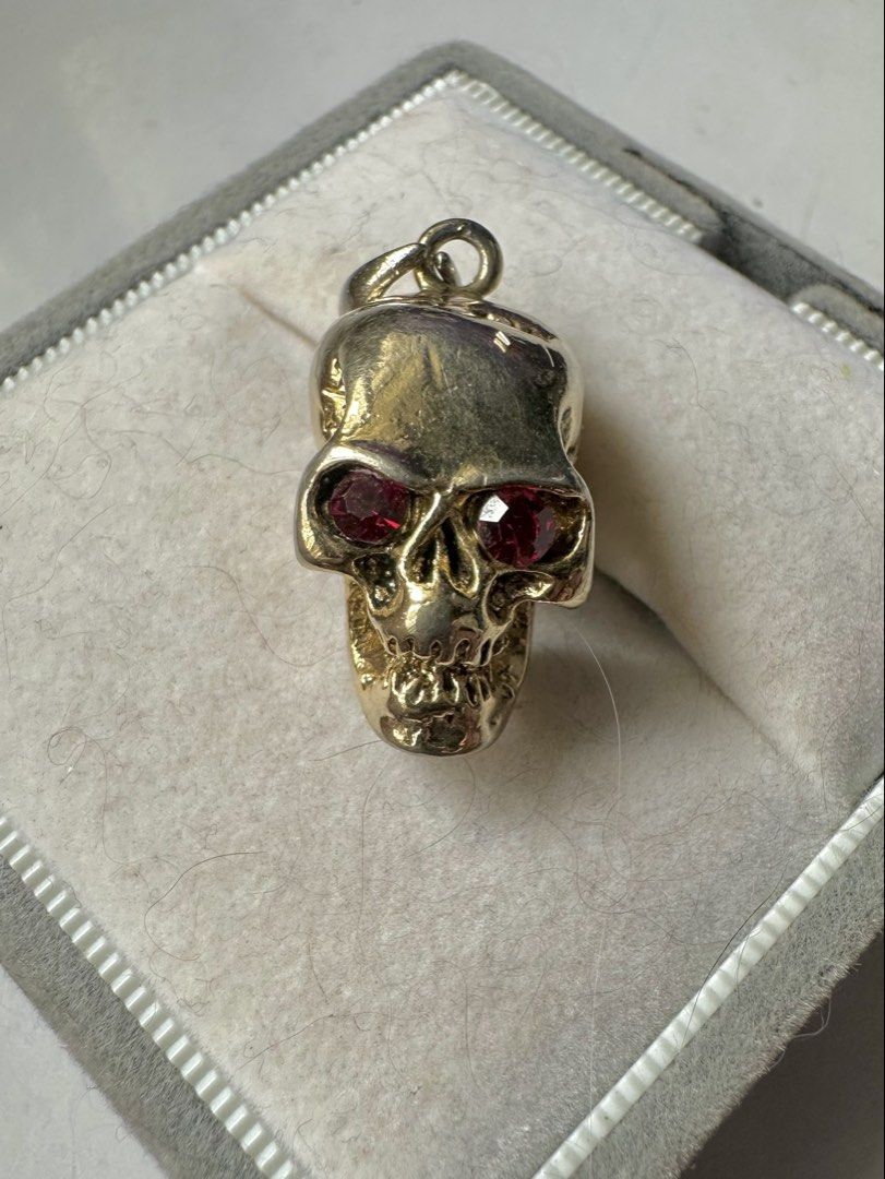 Skull Pendant with Red Stones (Category: Charms) located in Mandaluyong City. Submitted by chyckenwings (Listing ID 1441988094, Image 1). Description: SALE! As is where is. First to pay gets the item. No long reservations. Location is in Mandaluyong. Kindly note: Unless stated, items listed have not been tested and are sold as is where is. We source our products from a variety of auctions. While some items may look brand new, all are listed as pr