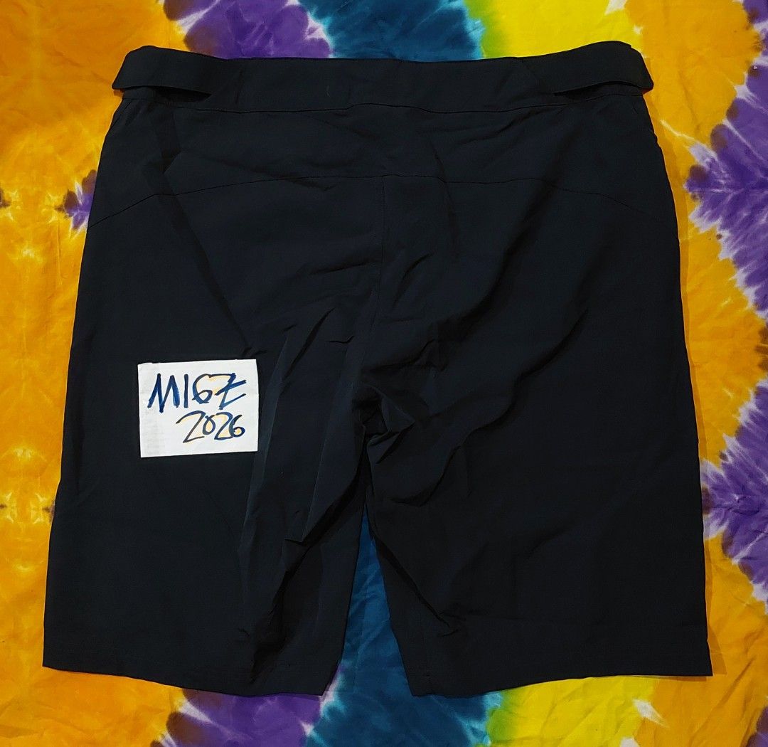 SPECIALIZED MTB Shorts (Mens) (Category: Shorts) located in Davao. Submitted by juanmigz.ph (Listing ID 1442109069, Image 2). Description: SPECIALIZED MTB Shorts (Mens) Excellent ✅️ *w/ stretch fabric* *side waist garter velcro tab* size: 38 W "38-40 W x 22.5-23 L" Php 800.00 PM for more Inquiry 😁....