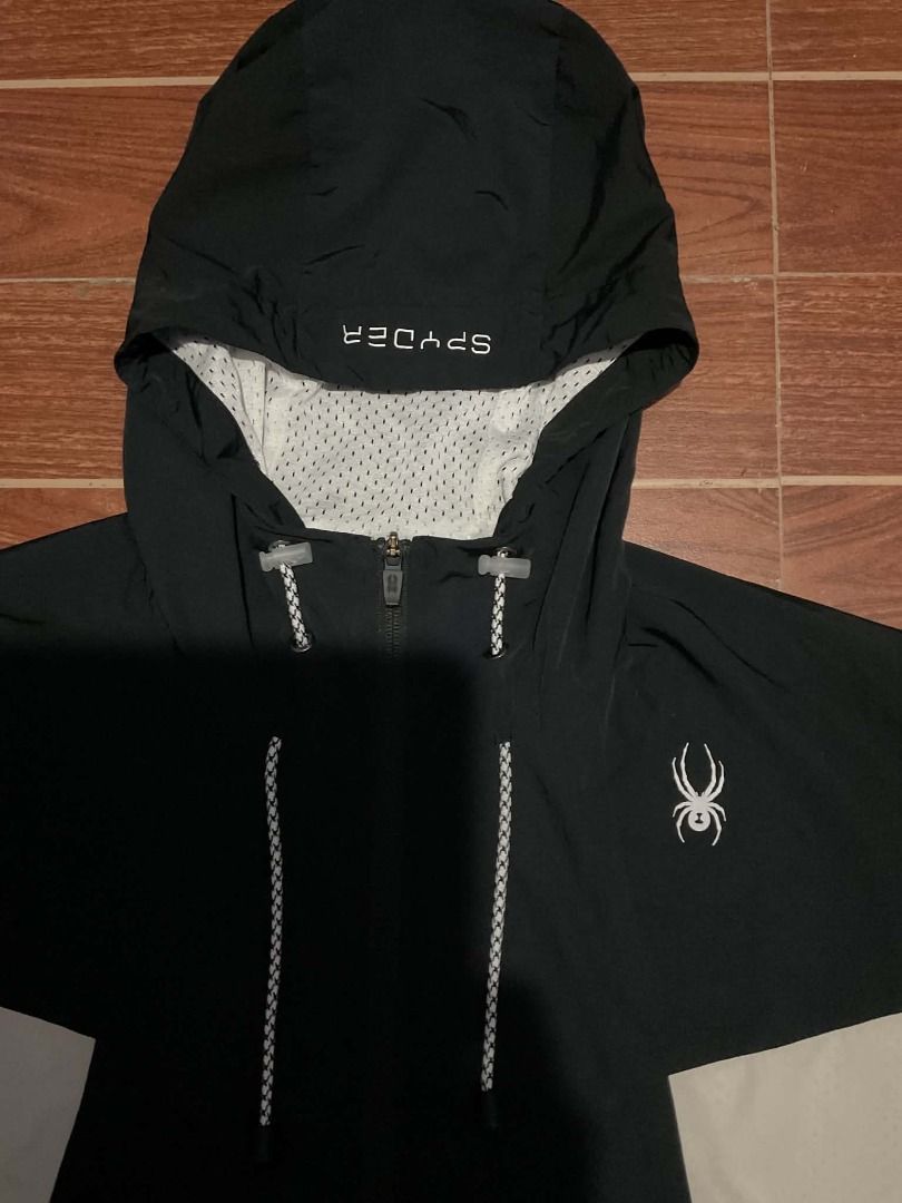 SPYDER WINDBREAKER JACKET (Category: Coats, Jackets and Outerwear) located in Caloocan City. Submitted by phillip_joshuaa (Listing ID 1442113328, Image 2). Description: SPYDER WINDBREAKER JACKET.