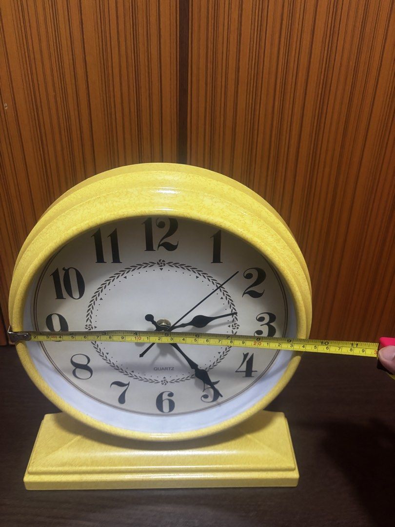 Table Clock (Category: Clocks) located in Singapore. Submitted by andychen (Listing ID 1442143308, Image 2). Description: .