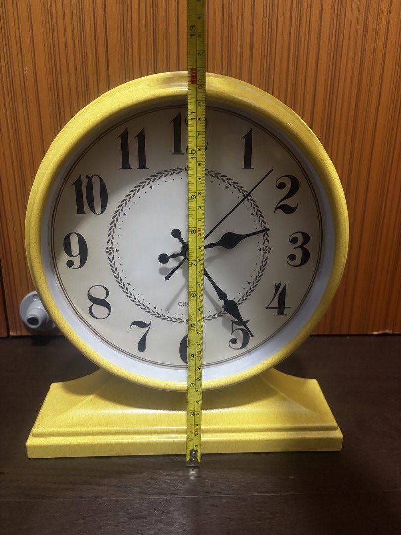 Table Clock (Category: Clocks) located in Singapore. Submitted by andychen (Listing ID 1442143308, Image 3). Description: .