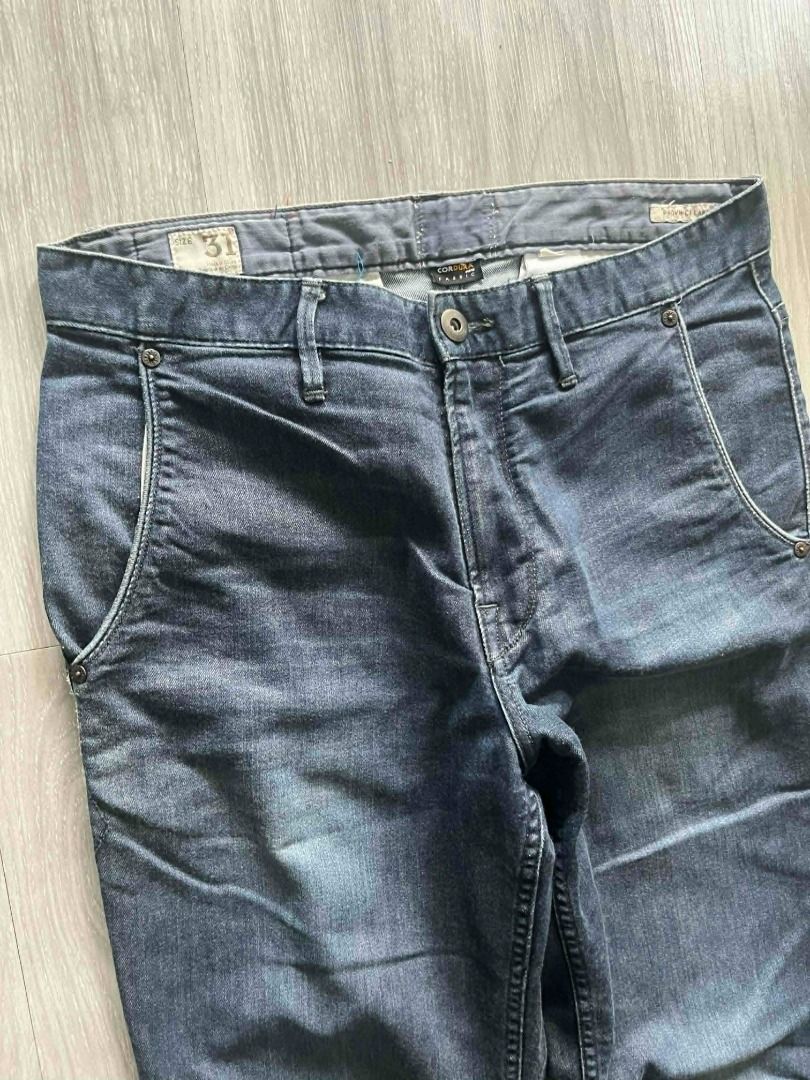 Timberland Dark Washed Jeans (Category: Jeans) located in Caloocan City. Submitted by archive404 (Listing ID 1442005425, Image 2). Description: Timberland Dark Washed Jeans 🔥 • Width: 32 • Thigh: 10.8 • Length: 40 • Hem: 6 • Issue: sign of usage • Item are Off/Legit 🏷️ 189 + SF 📸 Photos may vary due to lighting ♻️ Please manage expectations — all items are thrifted/preloved 📍 Camarin, Caloocan City 💸 MOP: GCash / Cash 🚚 Shipping via J&T Exp