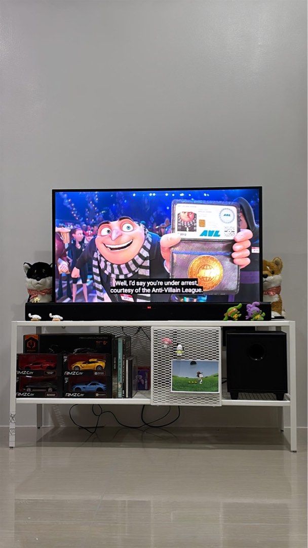 TV X-Series 32inch Google TV (Category: TV) located in Manila. Submitted by mics.collections (Listing ID 1442132661, Image 1). Description: Selling our personal TV, only used for 5 months - No box - Can do free sf if within Vicente Cruz, Sampaloc Manila.