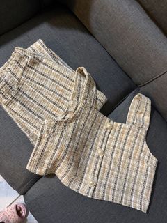 (Category: ) located in . Submitted by declutteringmycloset0913 (Listing ID 1442144738, Image 1). Description: .