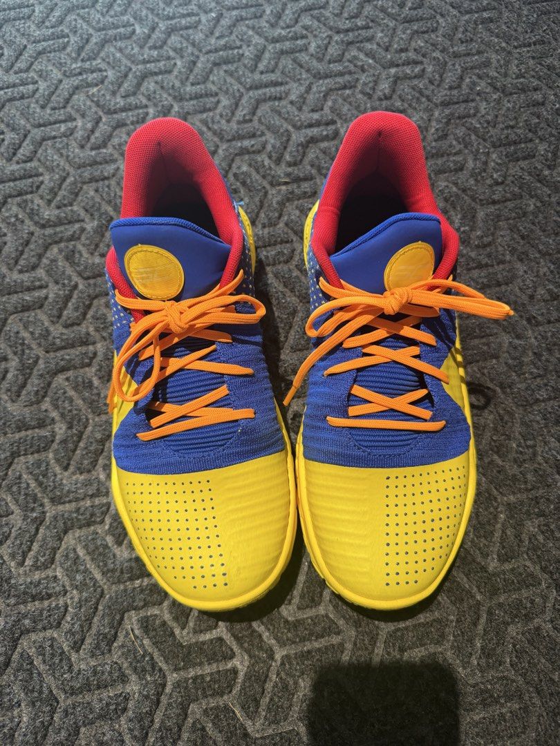 Under Armour Curry 4 Low Flotro Curry Jam (Category: Sneakers) located in Makati City. Submitted by gonz4669 (Listing ID 1441981834, Image 2). Description: - Under Armour Curry 4 low flotro - Curry Jam colorway - Size: Men's 10 / Women's 11.5 - Includes original box - Comes with extra blue laces - Perfect for basketball or everyday casual wear.