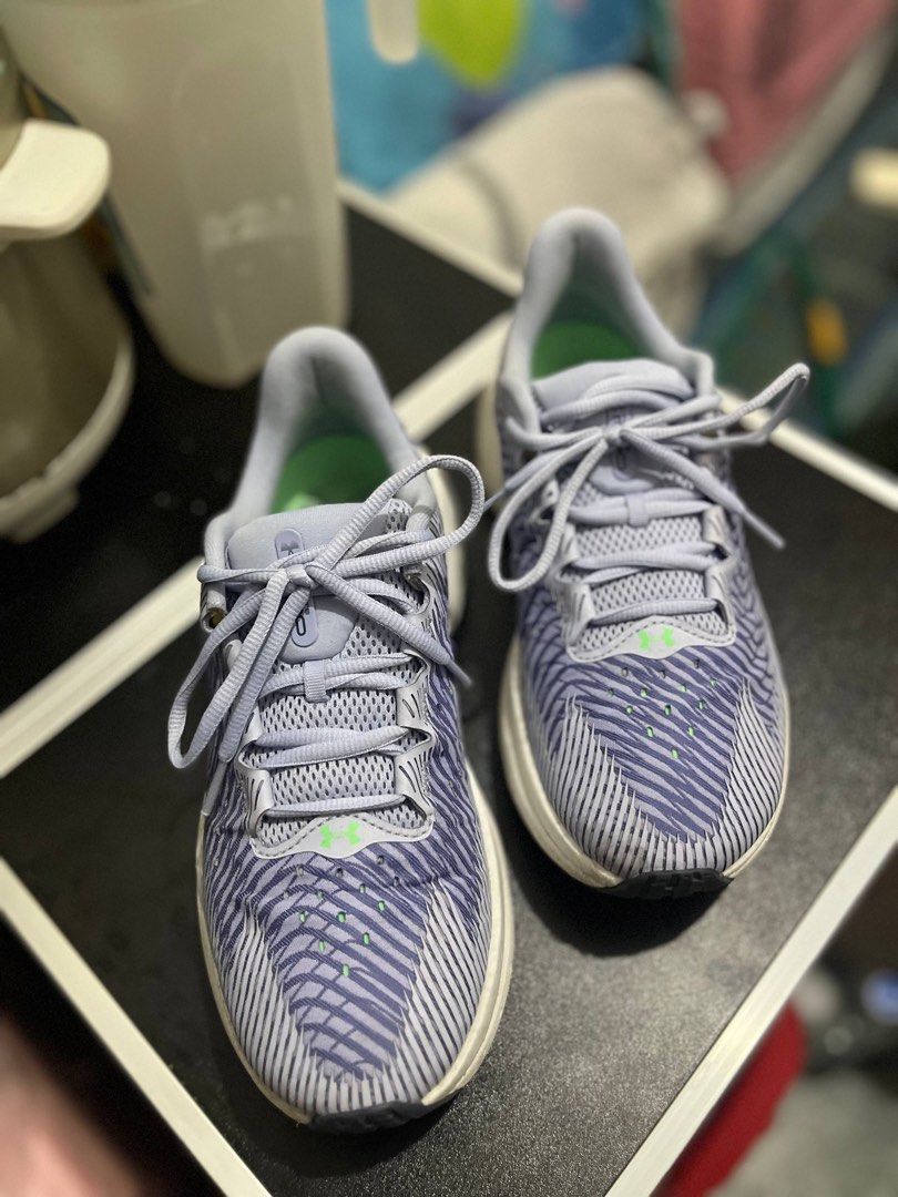 Under Armour HOVR Infinite 3 Running Shoes (Category: Sneakers) located in Makati City. Submitted by ceejaaay94 (Listing ID 1441983010, Image 2). Description: NEGOTIABLE!!! Bought it for ₱5,277.00, Selling it for only ₱2,500.00 negotiable. Good as new UNISEX - Under Armour HOVR+ running shoes - Light purple and white colorway - Breathable upper with a unique striped pattern - White sole with dark grey outsole - Cushioned midsole for comfort - Fea