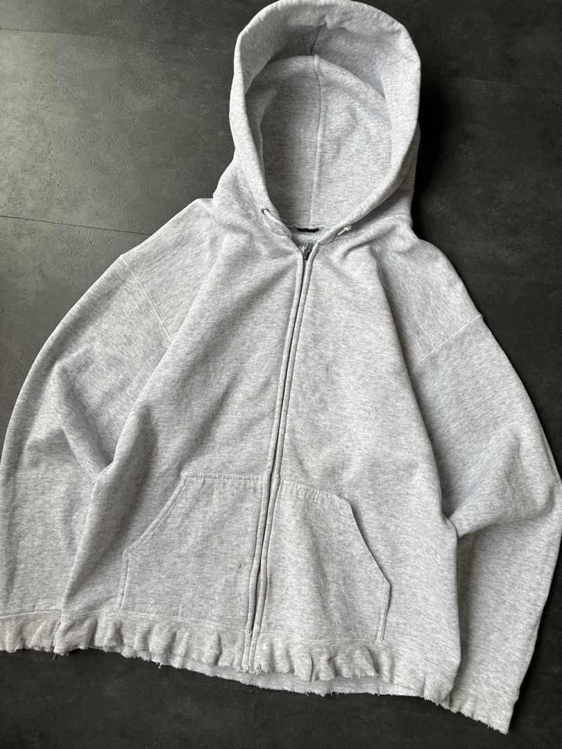 Vintage 90s Distressed Heather Gray Zip Hoodie (Category: Hoodies) located in Cabuyao City. Submitted by hesovint. (Listing ID 1442139097, Image 2). Description: Flaw: signs of use Fits: L width: 22 length: 29 sleeve (pit to cuff): 23 unit: inches +sf.
