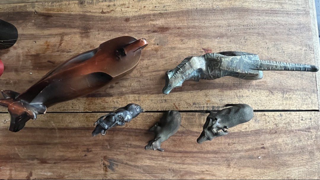 Vintage Bronze Sculpture (Category: Other Home Decor) located in Calasiao. Submitted by xwbj4ycjw975281 (Listing ID 1442150360, Image 1). Description: Prices indicated is for set /take all .