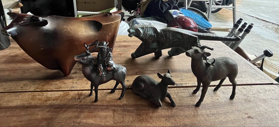 Vintage Bronze Sculpture (Category: Other Home Decor) located in Calasiao. Submitted by xwbj4ycjw975281 (Listing ID 1442150360, Image 2). Description: Prices indicated is for set /take all .
