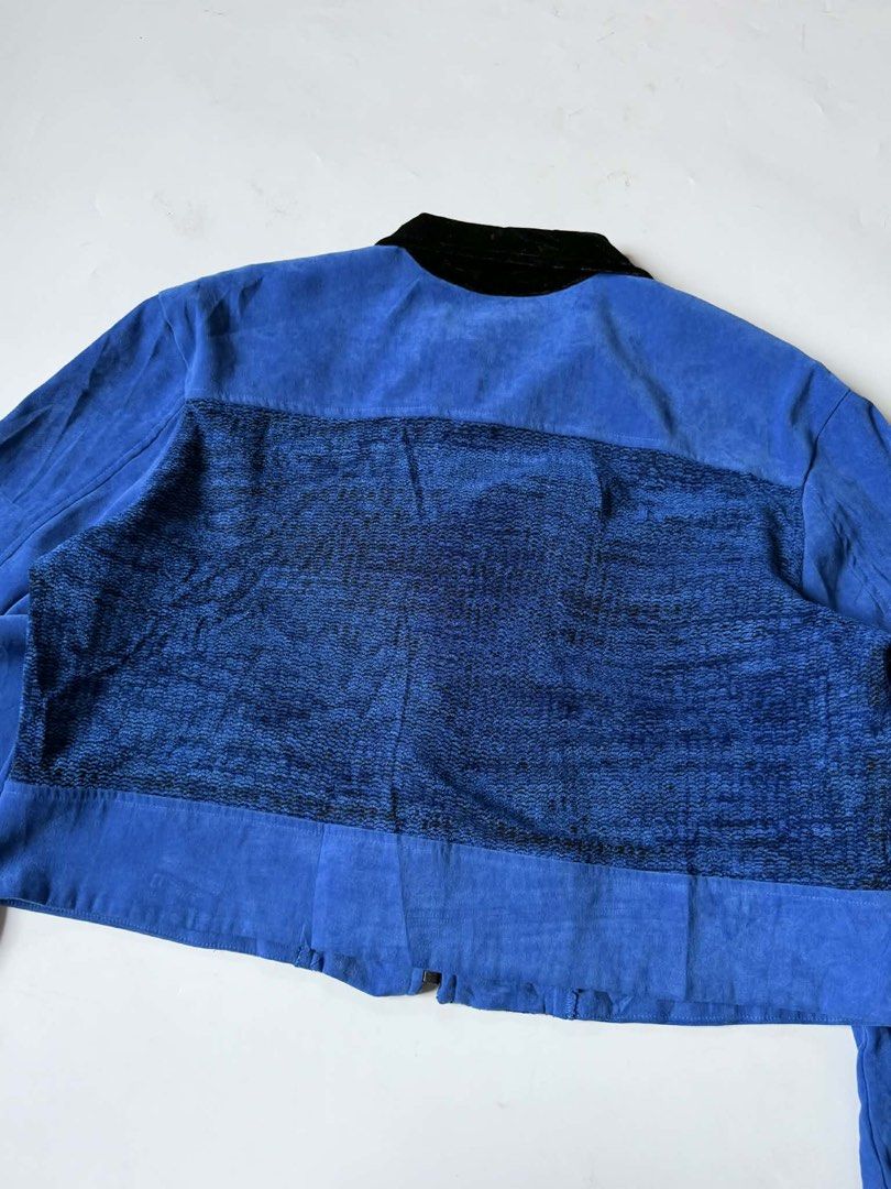 Vintage Nancy Bolen Blazer Zip-Up Jacket Blue (Category: Coats, Jackets and Outerwear) located in Baguio. Submitted by the_gunstore (Listing ID 1442118566, Image 2). Description: Size tagged:L Issue:none Width:23 Length:19.5 Shoulder:19 Sleeve:23.