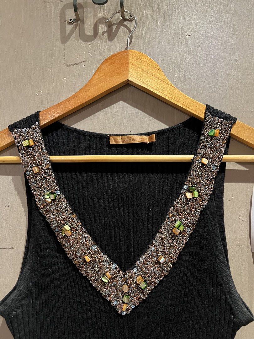 Y2K Belldin Ribbed Sleeveless Top (Category: Sleeveless) located in Lucena. Submitted by latefinds (Listing ID 1442147922, Image 3). Description: .