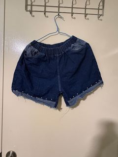 (Category: ) located in . Submitted by dylisfooncairo (Listing ID 1442136862, Image 1). Description: .