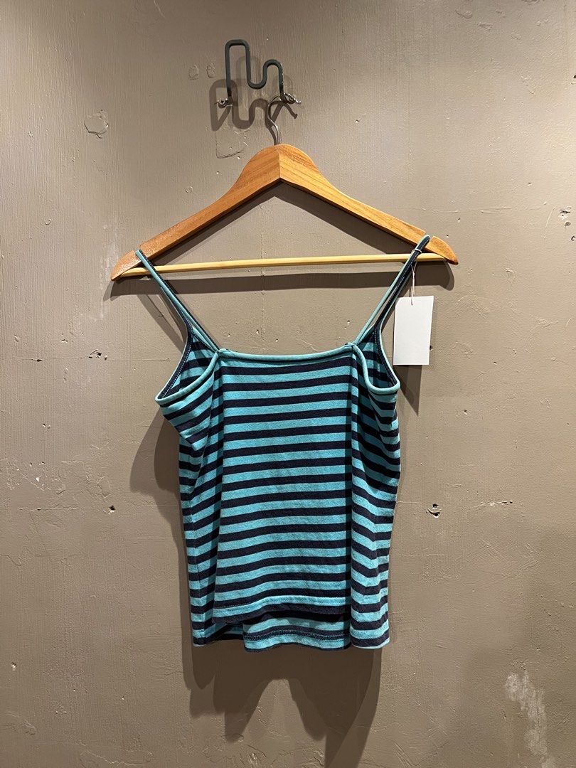 Y2K Disney Stripe Tank Top (Category: Sleeveless) located in Lucena. Submitted by latefinds (Listing ID 1442147591, Image 2). Description: .