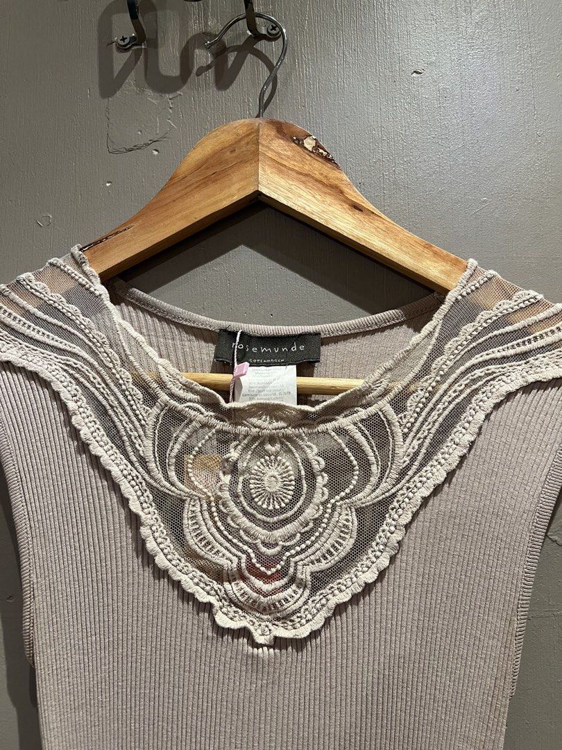 Y2K Rosemund Ribbed Tank Top (Category: Sleeveless) located in Lucena. Submitted by latefinds (Listing ID 1442147813, Image 3). Description: .