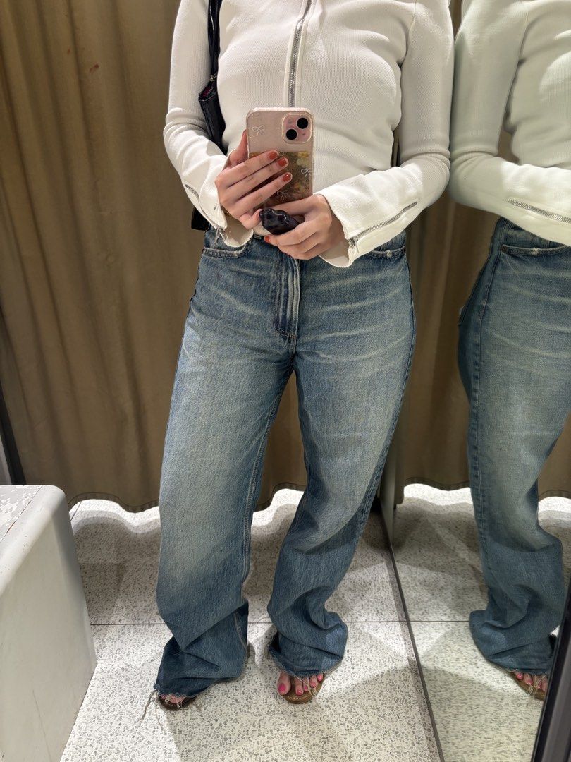 ZARA Mom High waisted cut Jeans (Category: Jeans) located in Makati City. Submitted by mimi.favell (Listing ID 1442147092, Image 2). Description: Like new rarely used :) Price is negotiable dm for more infos and photos! .
