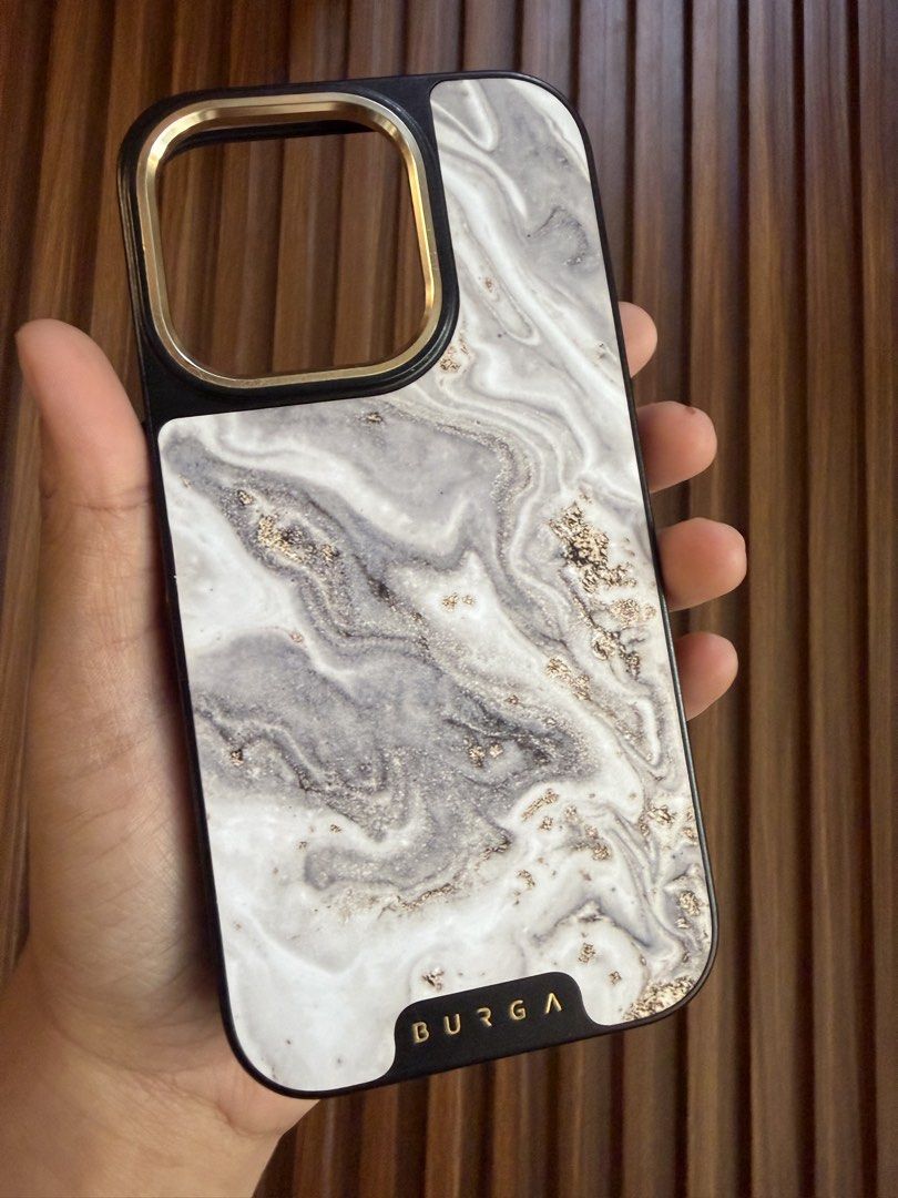 14 PRO BURGA ELITE (Category: Cases & Sleeves) located in Las Pinas. Submitted by jvpascual25 (Listing ID 1442188027, Image 3). Description: ORIGINAL BURGA ELITE BOX NYA NASIRA NA SA PAGKAKATAGO Minimal sign of usage SUPER NICE SA ACTUAL 🥰.