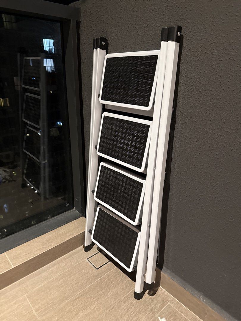 4-Step Folding Step Stool Ladder