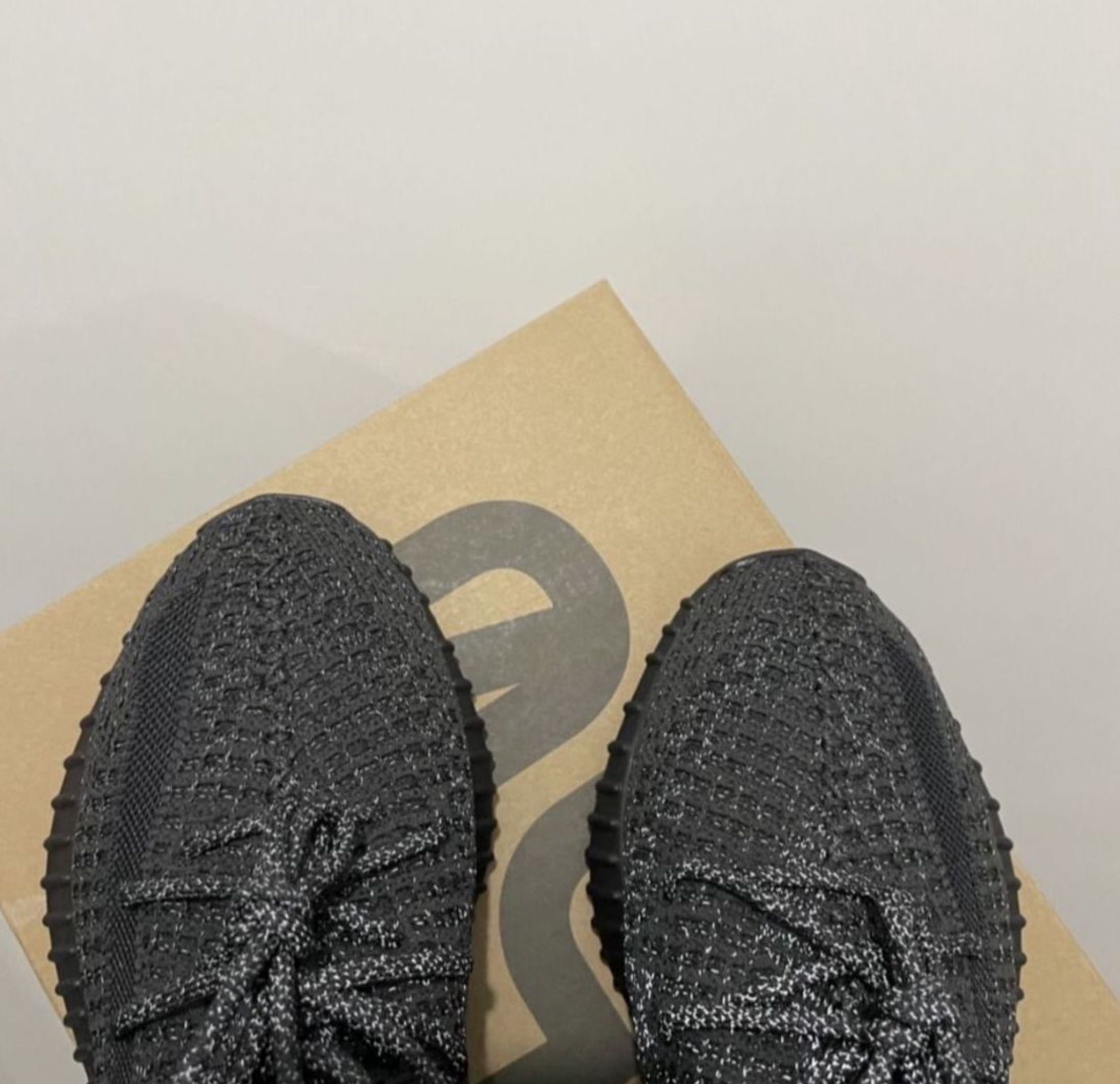 adidas originals Yeezy Boost 350 V2 Black Shoes Black (Category: Sneakers) located in Singapore. Submitted by jgrandwolf (Listing ID 1442341228, Image 2). Description: [ Adidas ] adidas originals Yeezy Boost 350 V2 Black Shoes Black >> Brand new >> Free shipping >> Cash on delivery >> 3-day photo confirm Limited sizes — act fast 💨.