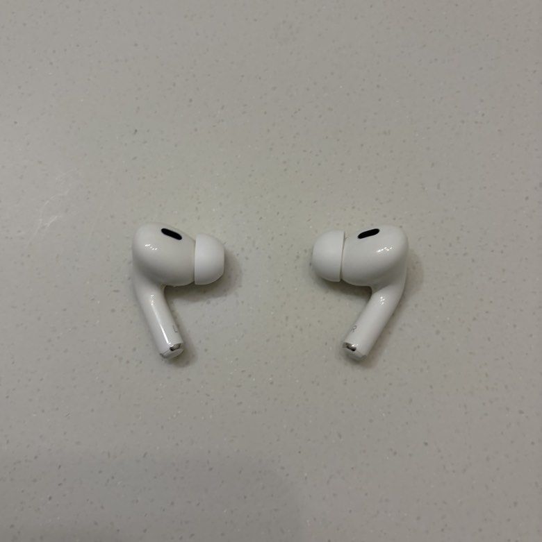 AirPods Pro 2475674846849945602