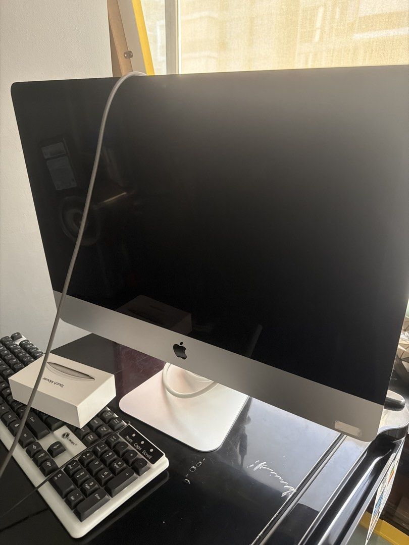 Apple iMac Desktop Computer474760946490419200