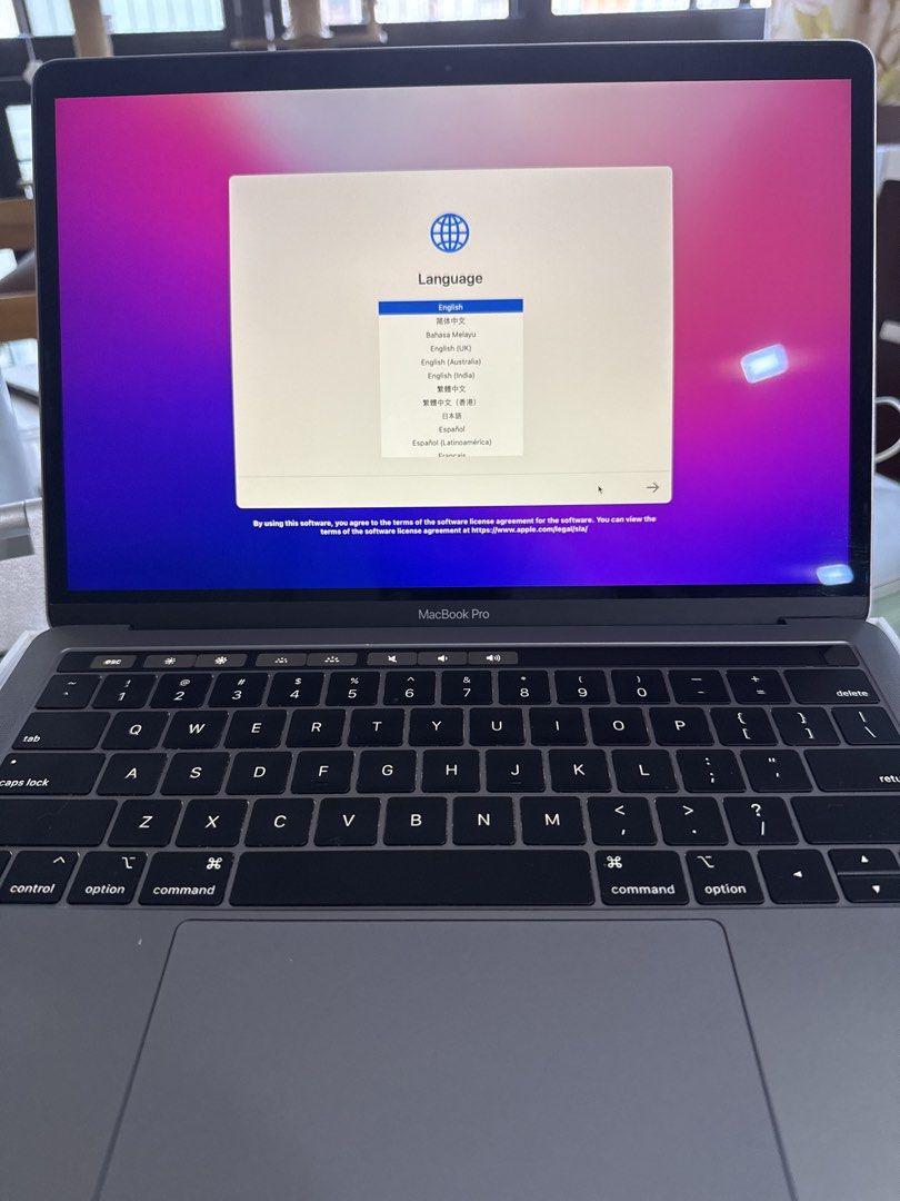 Apple MacBook Pro 13-inch Retina, Touch Bar, Touch ID