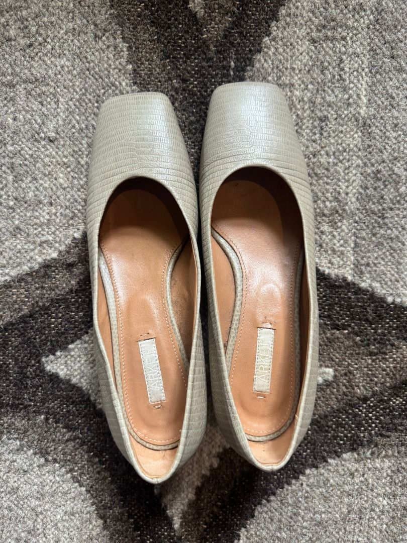 ARKET Square Toe Heeled Shoes (Category: Flats & Sandals) located in Quezon City. Submitted by soph2023 (Listing ID 1442214357, Image 1). Description: - ARKET heeled shoes - Stylish square toe design - Subtle textured weave material - Soles show minimal signs of wear - Perfect for your next outing!.
