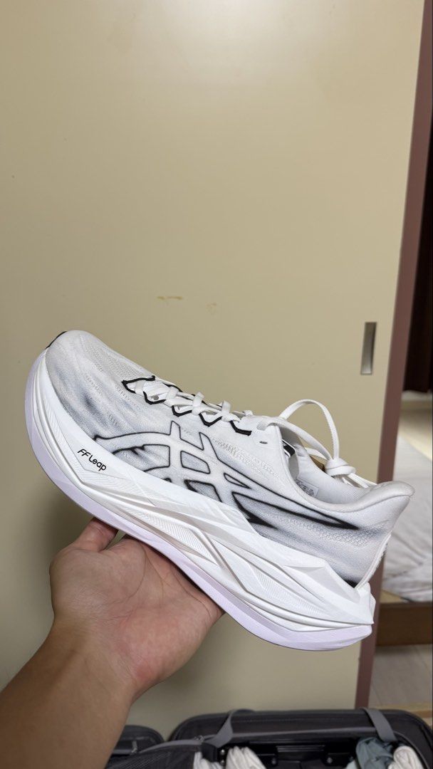 Asics Superblast 3 (Category: Casual shoes) located in Singapore. Submitted by uhhhhhhhh (Listing ID 1441978557, Image 1). Description: Personally hand carry over from Osaka, Japan. ETA singapore 16th June. Will require S$50 deposit, non-refundable. Can choose from 3 colour options. Will take live photos of the shoes in the store to prove validity. Do message to request for sizing! Preorder deadline: 14th June 12pm.