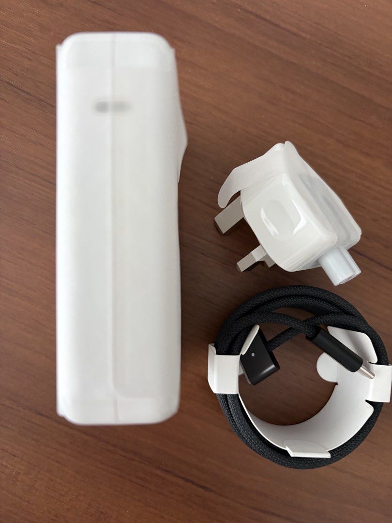 Authentic Apple 140W USB-C Power Adapter UK Plug474638500485539842