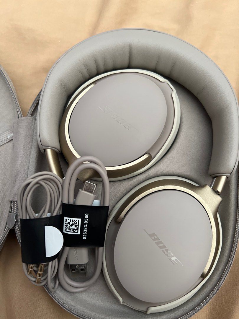 Authentic Bose Quiet Comfort Ultra (Category: Headphones & Headsets) located in Makati City. Submitted by kt1219 (Listing ID 1442224442, Image 3). Description: Limited Edition Bose Quiet Comfort Ultra in Sandstone color - Like new (used less than 5 times) - Bought in HK - Limited edition color, no longer available anywhere else - Guaranteed Authentic - Comes with original box and original accessories - Comes with free Beige silicone protector - C