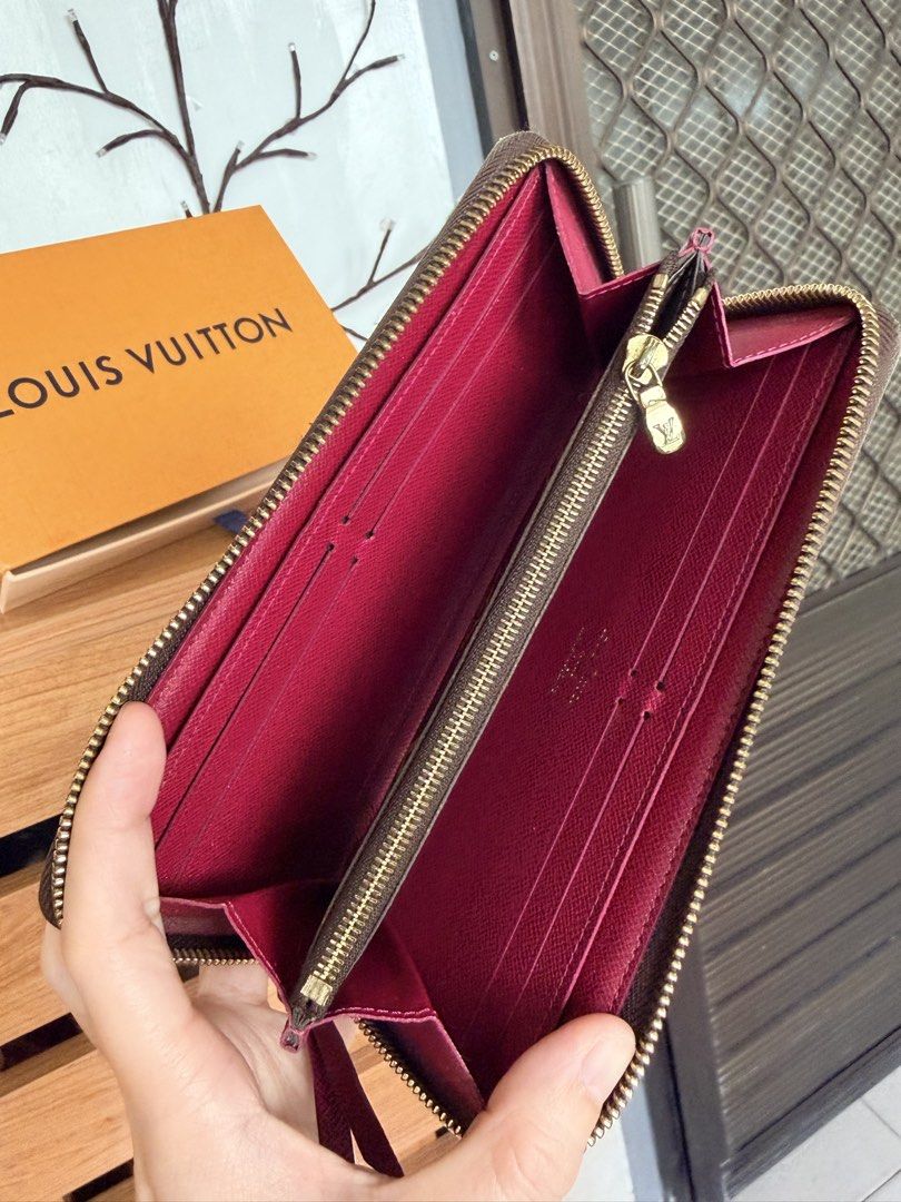 Authentic lv louis vuitton clemence wallet (Category: Luxury Bags & Wallets) located in Caloocan City. Submitted by alavishglam (Listing ID 1442162860, Image 3). Description: .
