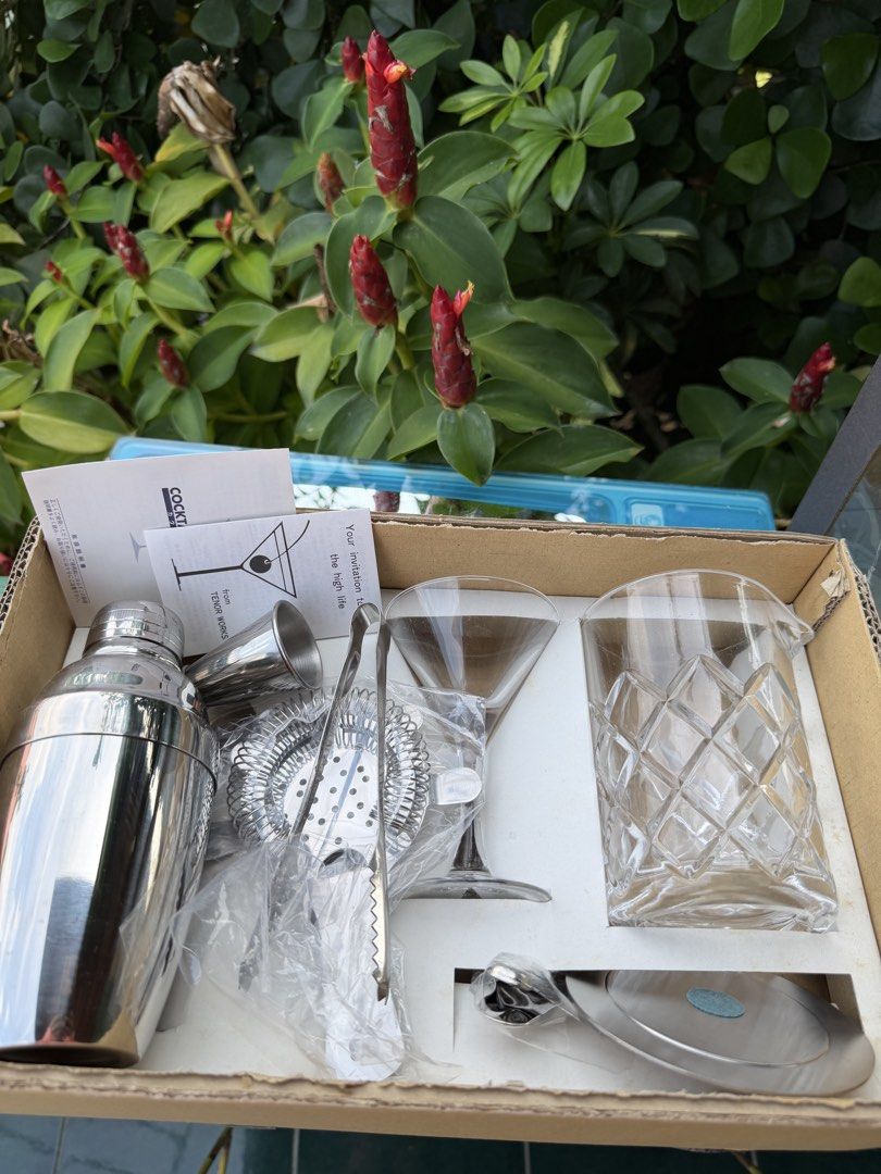 Bar tool set (Category: Pitchers & Dispensers) located in Davao. Submitted by parteawares2 (Listing ID 1442184981, Image 2). Description: Complete bar tool set brand new with box .