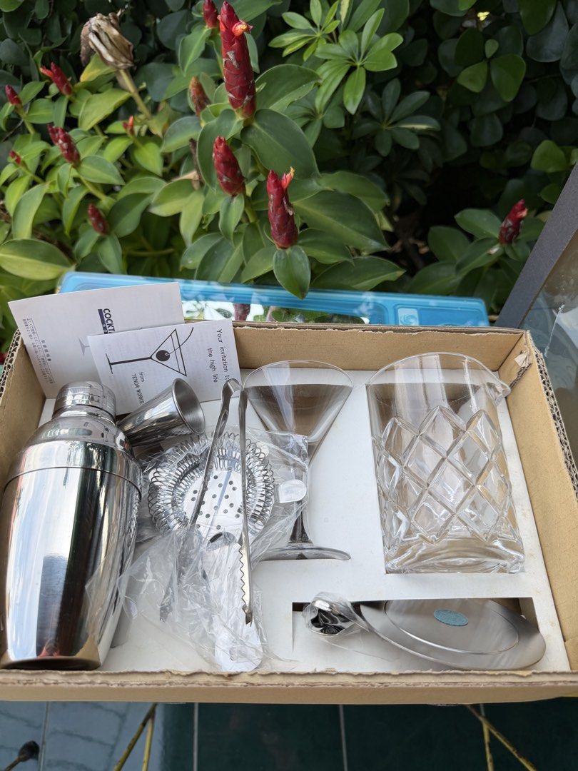 Bar tool set (Category: Pitchers & Dispensers) located in Davao. Submitted by parteawares2 (Listing ID 1442184981, Image 3). Description: Complete bar tool set brand new with box .