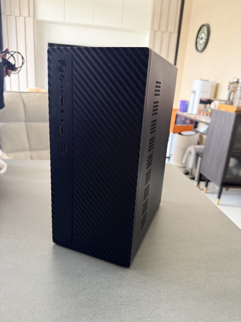 Black Desktop Computer Tower with Front USB Ports474639419384811521