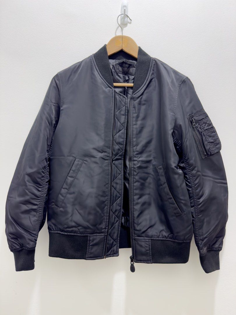 Uniqlo U Black MA-1 Bomber Jacket (Category: Coats, Jackets and Outerwear) located in Valenzuela. Submitted by zuubee (Listing ID 1442248553, Image 1). Description: Uniqlo Classic black MA-1 bomber jacket Padded Size S Decluttering Php 1,500 + shipping.