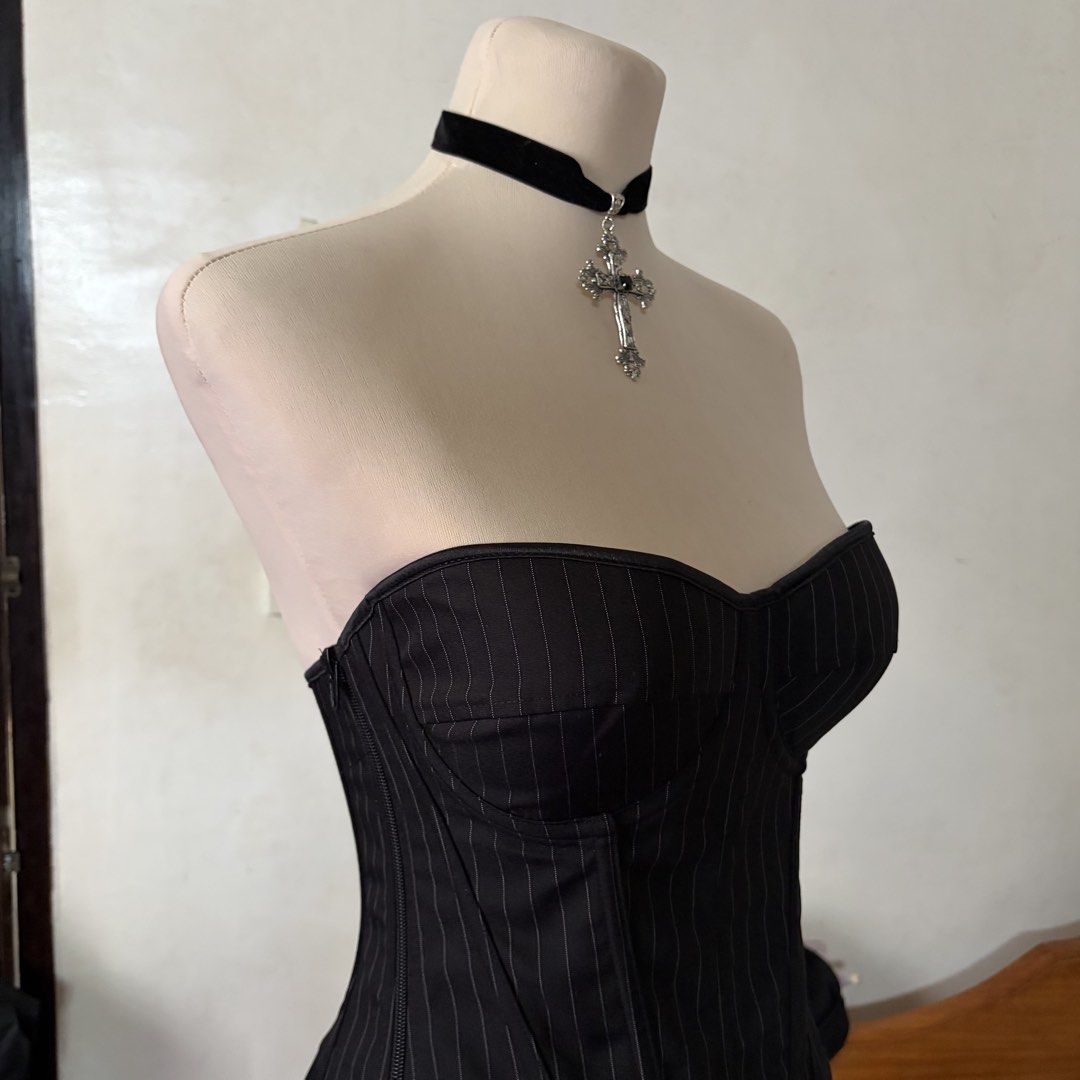 Black Pinstripe Bustier Boned Corset Top (Category: Sleeveless) located in Bambang. Submitted by gigisells_ (Listing ID 1442281079, Image 2). Description: size Small bought for 800+ rfs: wrong size with side zipper for easy wear structured with boning.