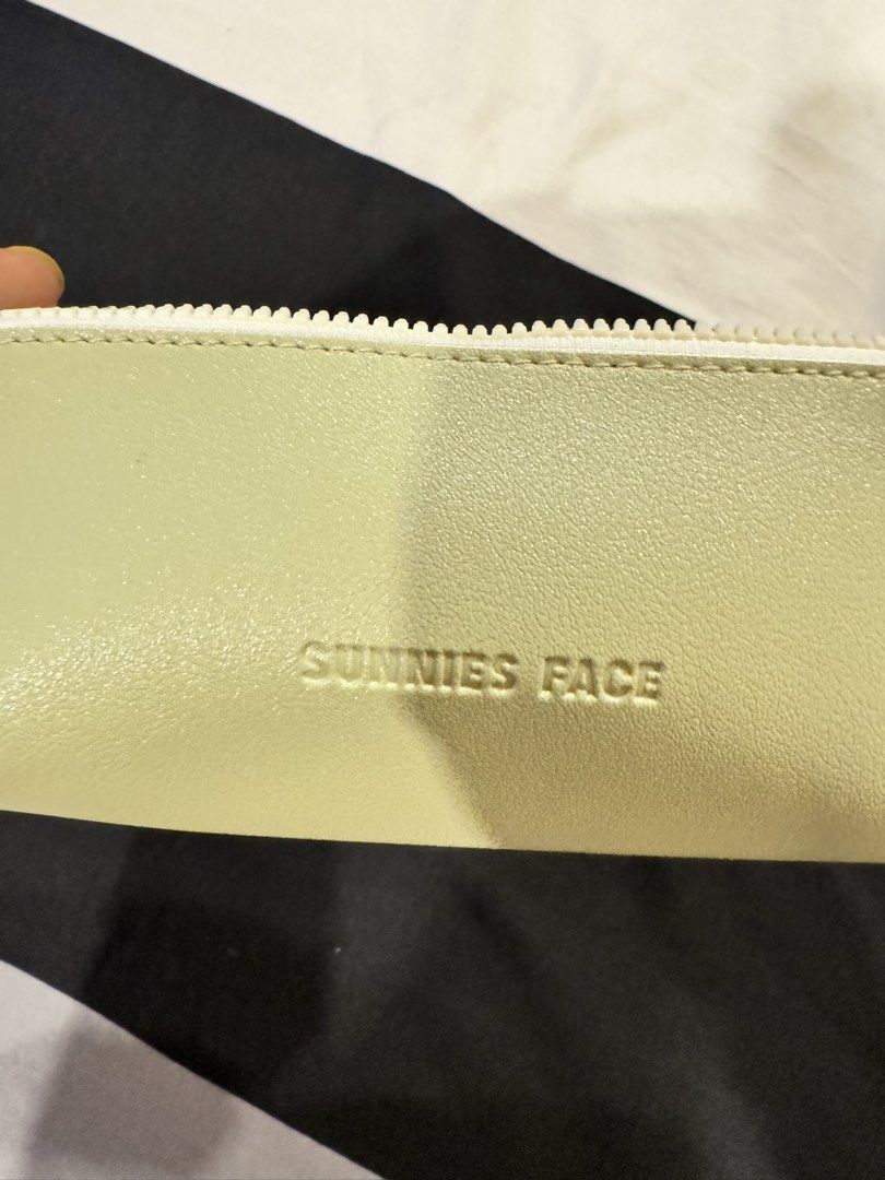 BN! Sunnies Face Pouch (Category: Makeup) located in Quezon City. Submitted by moniquecloset (Listing ID 1442312409, Image 3). Description: .