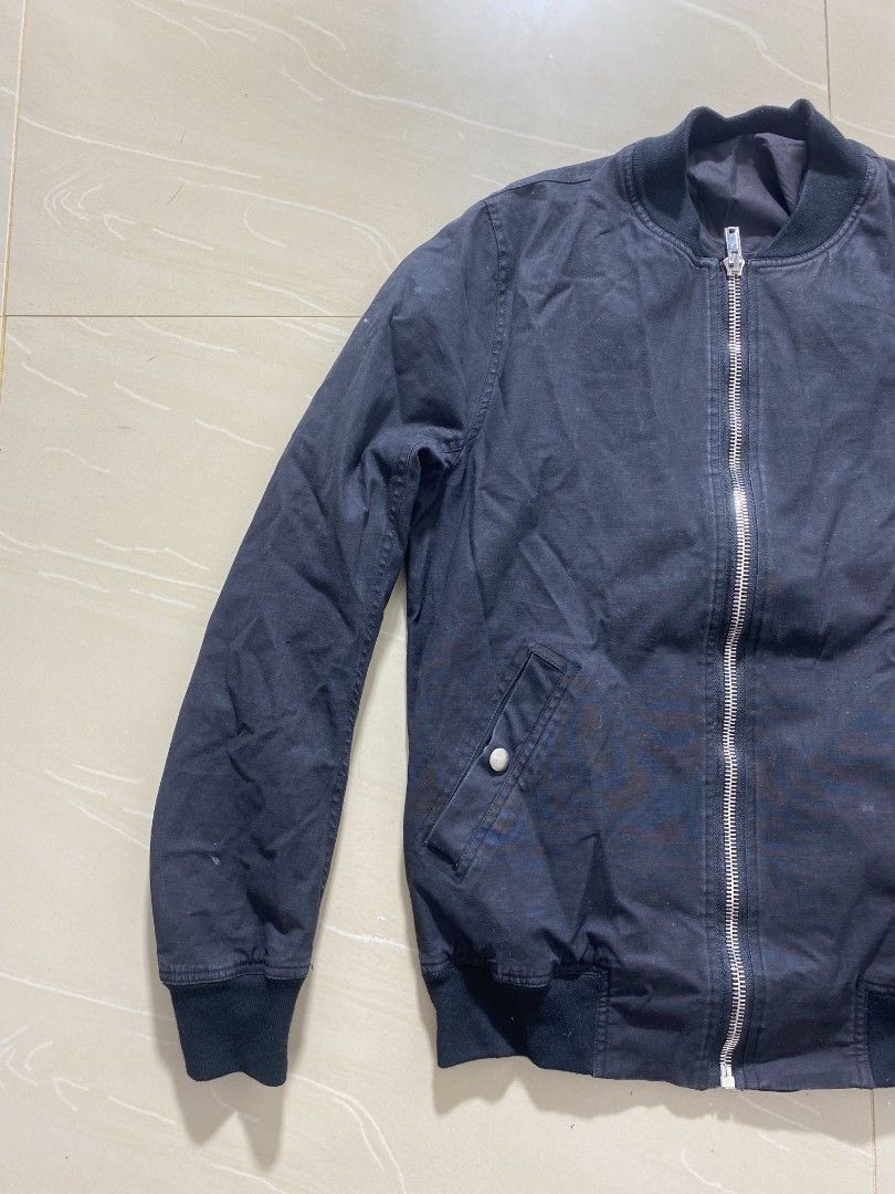 Bomber Jacket motorcycle mens (Category: Coats, Jackets and Outerwear) located in Manila. Submitted by goodsrags (Listing ID 1442334463, Image 2). Description: 26L/17W inch What you see is what you get all details pic attached no issue as is Message me for measurements.