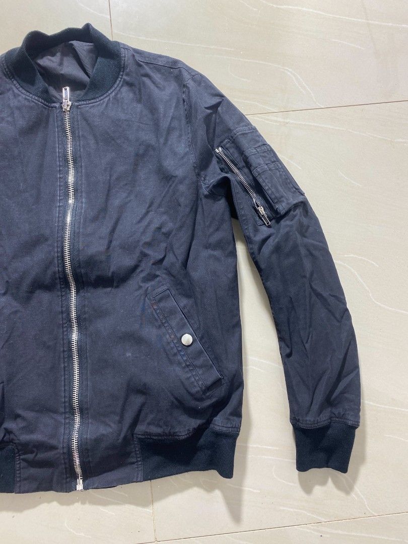 Bomber Jacket motorcycle mens (Category: Coats, Jackets and Outerwear) located in Manila. Submitted by goodsrags (Listing ID 1442334463, Image 3). Description: 26L/17W inch What you see is what you get all details pic attached no issue as is Message me for measurements.
