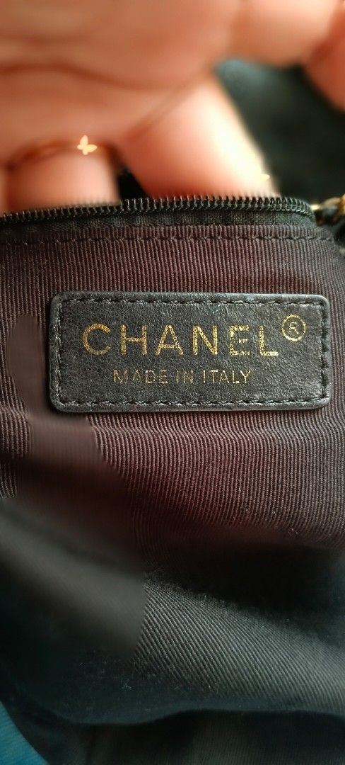 Chanel Black Leather Chain Bucket Bag (Category: Luxury Bags & Wallets) located in Legazpi City. Submitted by georgepineda791 (Listing ID 1442277256, Image 2). Description: 🖤 Preloved Chanel Bucket Sling Bag 🖤 Made of quality leather, this classic Chanel bucket sling bag is being offered at a very low price due to its current condition. Condition details: • Shows signs of usage • Has rubs on some areas • Faded/tarnished hardware • Holo sticker 