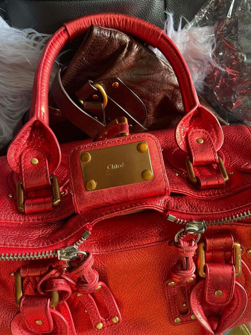 Chloe Paddington Metallic rRex (Category: Luxury Bags & Wallets) located in Pasay City. Submitted by vintique_2026 (Listing ID 1442277648, Image 2). Description: Open to reasonable offers. PM for more details and negotiations. Issue: The padlock is broken and needs repair/replacement. KEY IS MISSING.