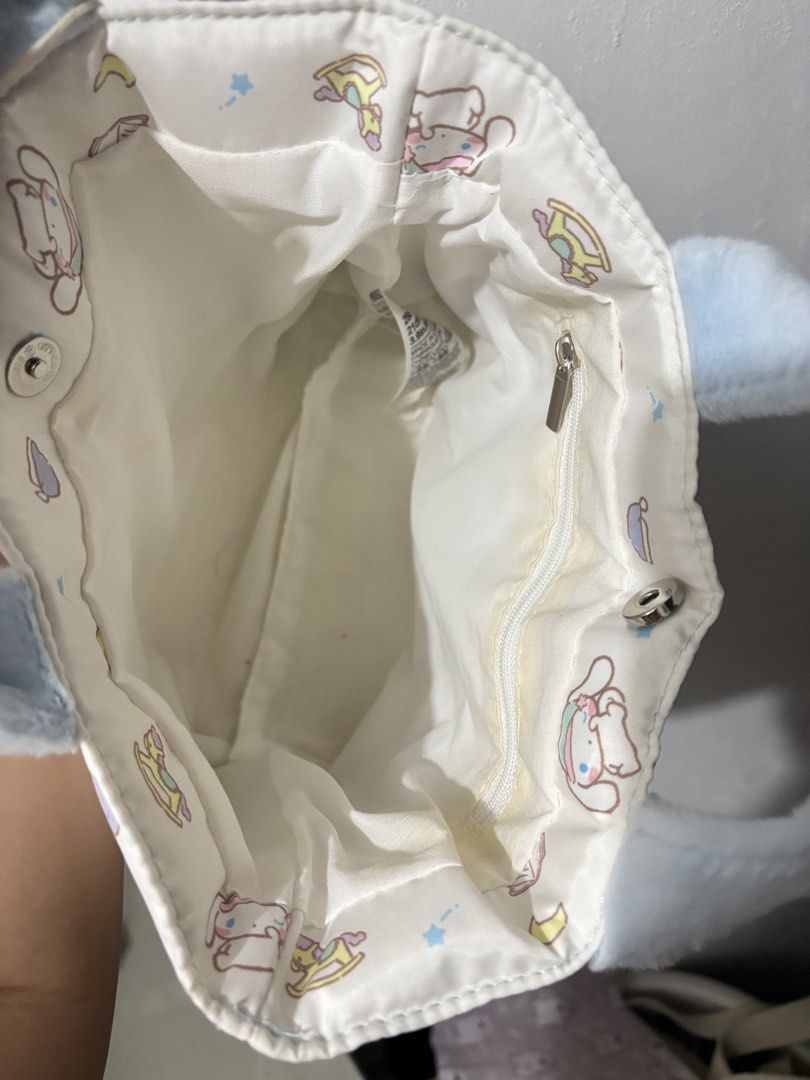 Cinnamoroll miniso lunch bag (Category: Purses & Pouches) located in San Jose del Monte. Submitted by rtemsii (Listing ID 1442282331, Image 3). Description: Never nagamit natambak lng 599 orig price.