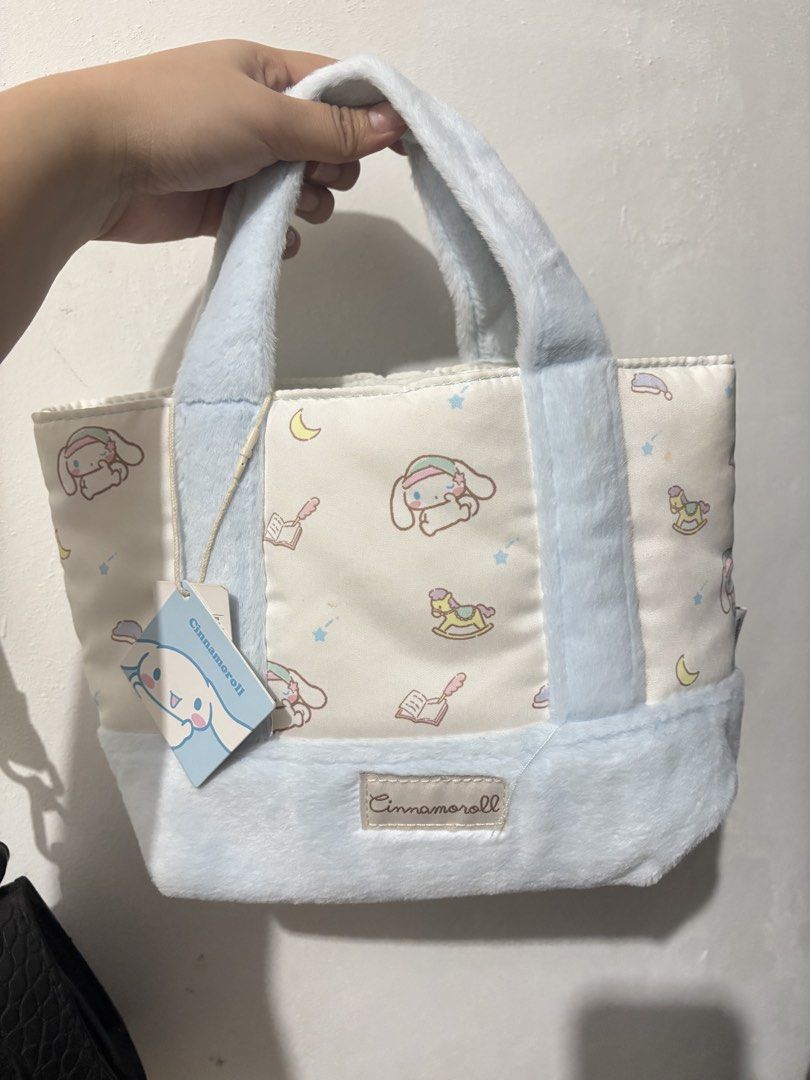 Cinnamoroll miniso lunch bag (Category: Purses & Pouches) located in San Jose del Monte. Submitted by rtemsii (Listing ID 1442282331, Image 1). Description: Never nagamit natambak lng 599 orig price.